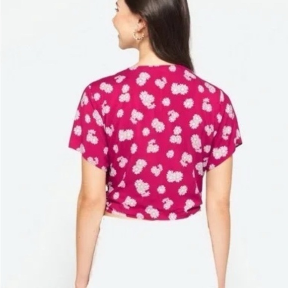 NEW…LUSH Ranya Faux Cropped Floral Wrap - Picture 2 of 5